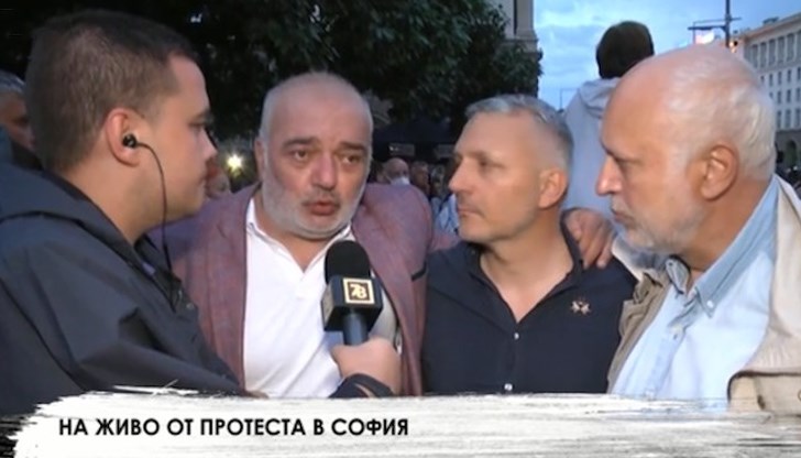 Жалко за Борисов, ще си тръгне със срам, повалян в катран и перушината на историята Жалко за Борисов, ще си тръгне със срам, повалян в катран и перушината на историята