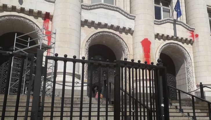 Деянието на 23-годишния младеж се отличава с изключителен цинизъм, пишат от държавното обвинение Деянието на 23-годишния младеж се отличава с изключителен цинизъм, пишат от държавното обвинение