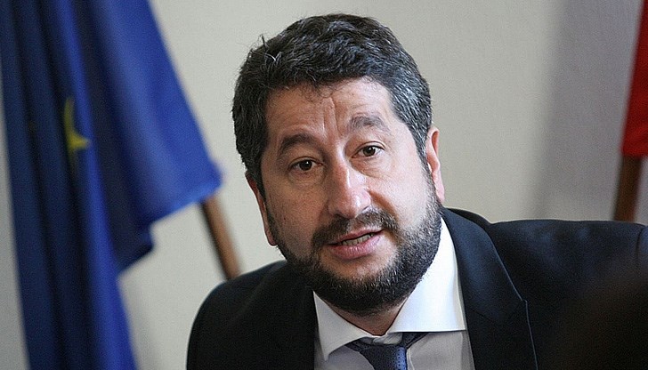 Борисов участва в сценарий за циментиране на статуквото