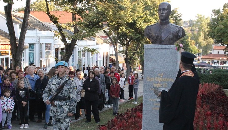 В Попово се намира единственият в страната бюст на Борис Трети