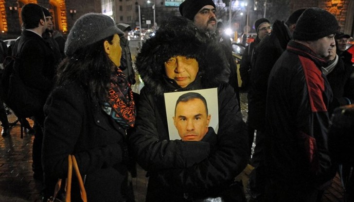 Премиерът много греши, ако си мисли, че с такива дребни неща може да купи хората