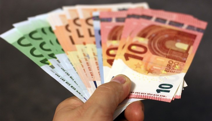 Разпределят над 81 милиарда евро между 15 членки на съюза Разпределят над 81 милиарда евро между 15 членки на съюза