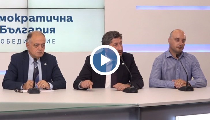 Борисов пък чете текст, написан от някой друг