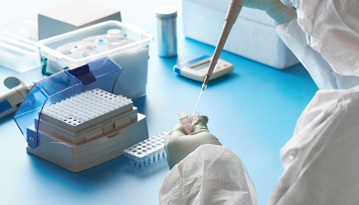 Правителството изпробва редица нови тестове, които могат да дадат моментален резултат Правителството изпробва редица нови тестове, които могат да дадат моментален резултат