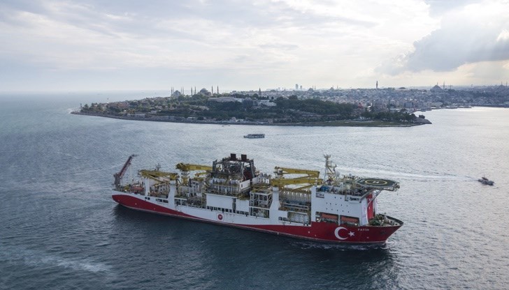 Обемът му е 320 милиарда кубически метра Обемът му е 320 милиарда кубически метра