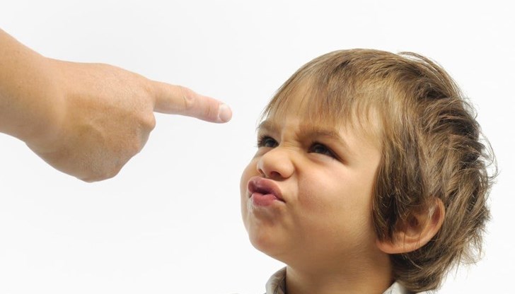 Ако детето ви отказва да ви слуша, прави си каквото си иска и изобщо – своенравно е, не му се ядосвайте