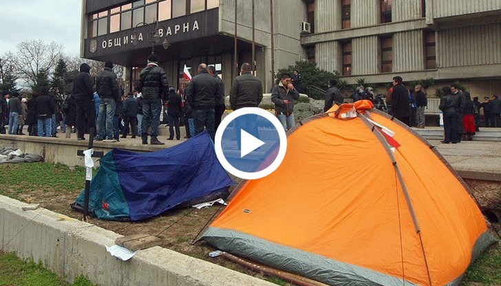 Протестиращите във Варна са ядосани на акцията на СДВР, но няма да отстъпят