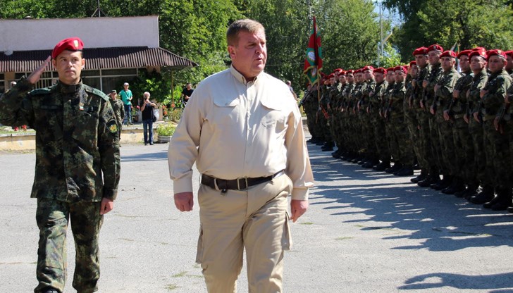 В края на мандата си правителството най-накрая придвижи напред един от приоритетите на т.нар. "патриоти"