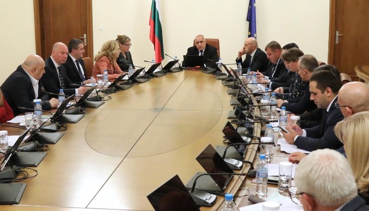 ЕС дава средствата за възстановяване на българската икономика, но управляващите трябва да решат как точно ще се разпределят