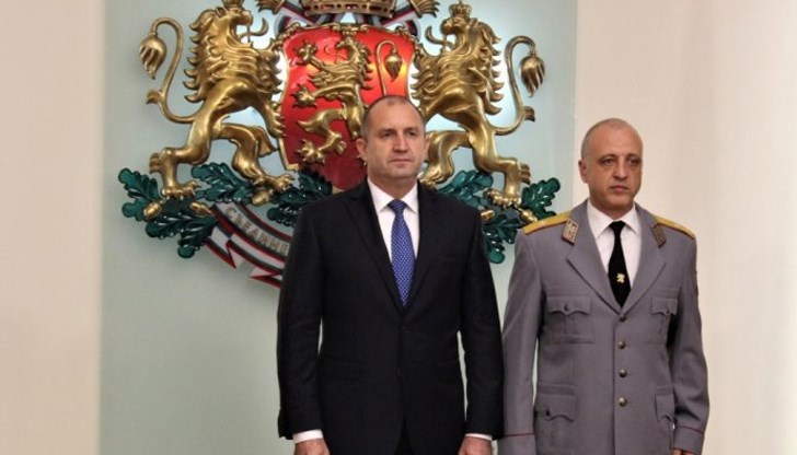 Началникът на НСО подчерта, че ще се опре изцяло върху професионалния опит на ръководния състав на службата, но ще разчита и на лоялността и високите морални качества на всеки един редови служител на НСО Началникът на НСО подчерта, че ще се опре изцяло върху професионалния опит на ръководния състав на службата, но ще разчита и на лоялността и високите морални качества на всеки един редови служител на НСО