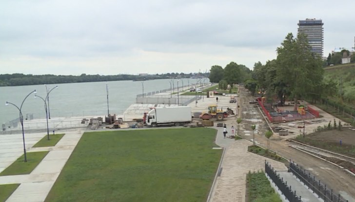 Заради недопустимите грешки в проекта за кейовата ивица ще страдат отново обикновените граждани