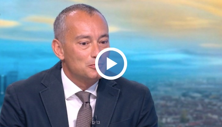 Настоящата ни Конституция е писана в съвсем различен исторически период