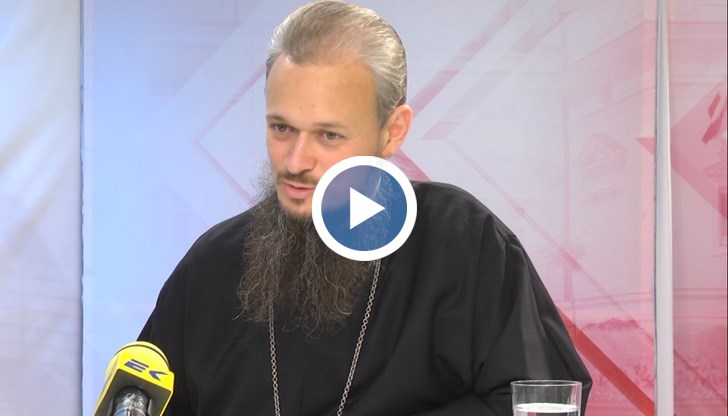 Да се каже за последните 11 години, че са най-светли – това означава или че някой е сложил розови очила, или че няма никаква нужда от народ