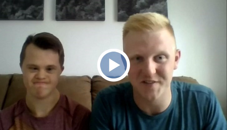 Младоженец зарадва своя брат със синдром на Даун с нетрадиционна покана да му стане кум