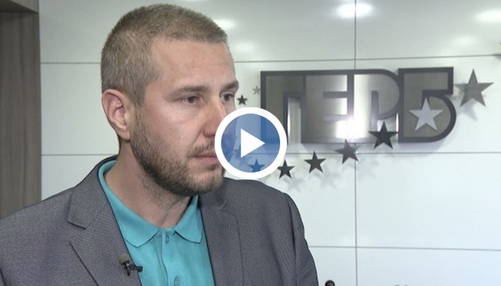 Никола Николов твърди, че е извел пребит в последствие демонстрант, „за да няма физическа саморазправа“