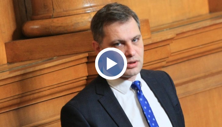 Очевидно протестът става, за да докара в парламента Христо Иванов