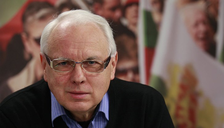 Пасквилът се мъчи да хвърли мост към Слави Трифонов, Христо Иванов и протестиращите на площадите Пасквилът се мъчи да хвърли мост към Слави Трифонов, Христо Иванов и протестиращите на площадите