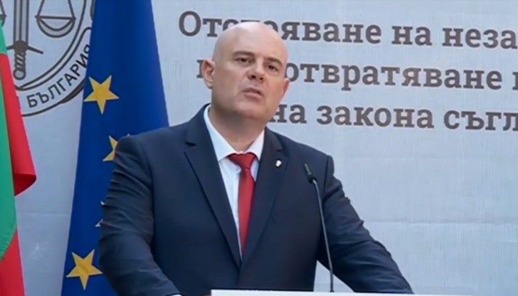 Патетични думи в изказване на Иван Гешев пред послушната прокуроска аудитория Патетични думи в изказване на Иван Гешев пред послушната прокуроска аудитория