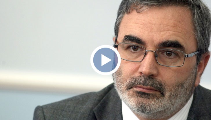 Кунчев: "Коронавирусът, колкото и да е странен, все пак е вирус и лечението е почти идентично като при другите вирусни инфекции“