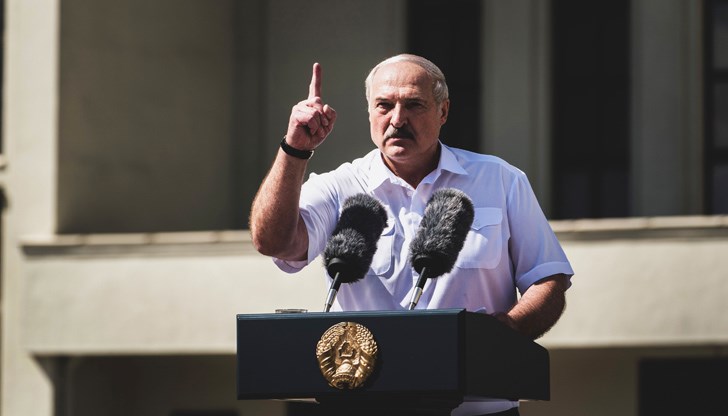 Президентът каза, че на група служители в държавни медии, участвали в стачка като част от протестите, няма да бъде разрешено да се върнат на работа Президентът каза, че на група служители в държавни медии, участвали в стачка като част от протестите, няма да бъде разрешено да се върнат на работа