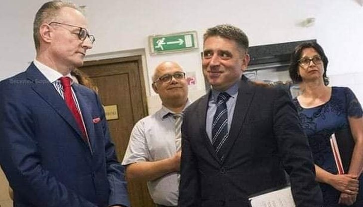 По думите на Иванов, тази оставка е логичният завършек на кариера, в която правосъдният министър не е свършил нищо смислено