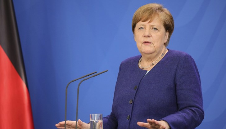 Ситуацията остава сериозна, заяви Меркел