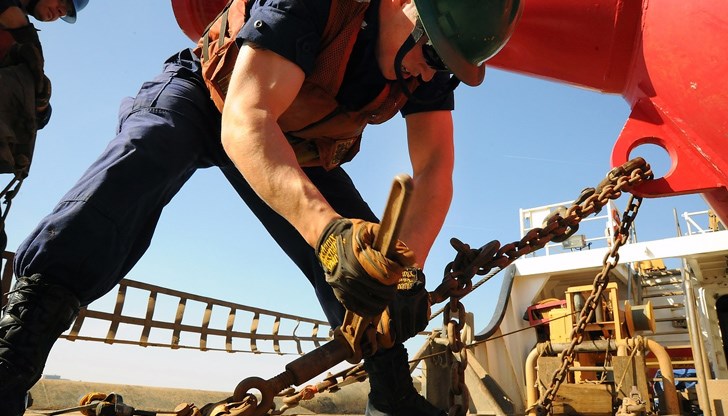 Впечатление прави, че при новата схема на помощта 60/40 са дадени пари на все по-големи работодатели, увеличават се и промишлените предприятия Впечатление прави, че при новата схема на помощта 60/40 са дадени пари на все по-големи работодатели, увеличават се и промишлените предприятия