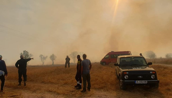 Причината е усложнената обстановка във връзка със силния пожар и бурния вятър, идващ от община Тополовград