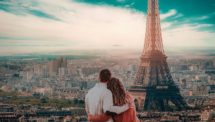 Най-често се заразяват млади хора на възраст между 20 и 40 години, излезли да се забавляват