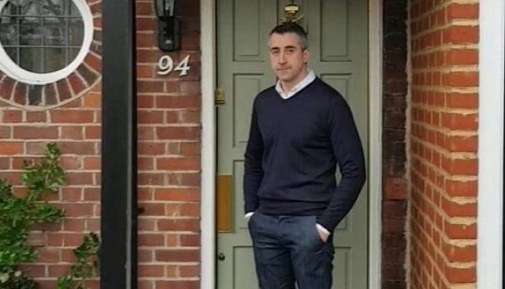 По неофициална информация за последно Янек Миланов е видян да се качва в колата на приближения на Братя Галеви Васил Капланов-Каплата