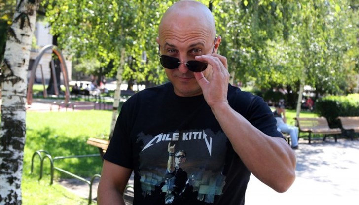 В крайна сметка някои политици се опитват да политизират протеста, вадейки рейтинг от тази позиция В крайна сметка някои политици се опитват да политизират протеста, вадейки рейтинг от тази позиция