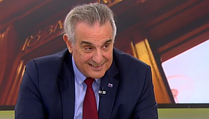 100 човека тормозят останалите, изкараха ковчези и бесилки - утре ще започнат да разстрелват ли? 100 човека тормозят останалите, изкараха ковчези и бесилки - утре ще започнат да разстрелват ли?