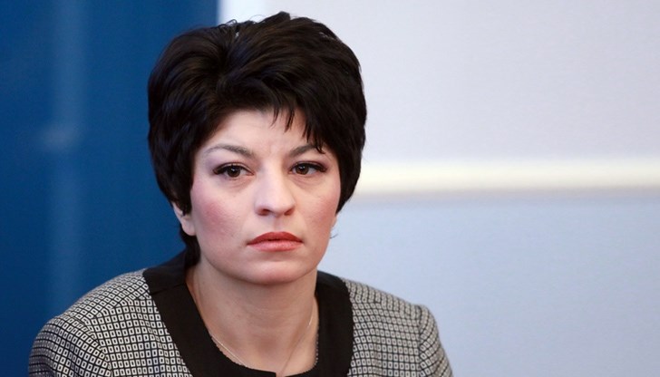 Депутатката от Дулово се опитва да омаловажи протеста, на който вече 49 дни хората искат оставката на Бойко Борисов и Иван Гешев