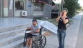Майка на дете с увреждане опита да се барикадира в офиса на ГЕРБ в Русе