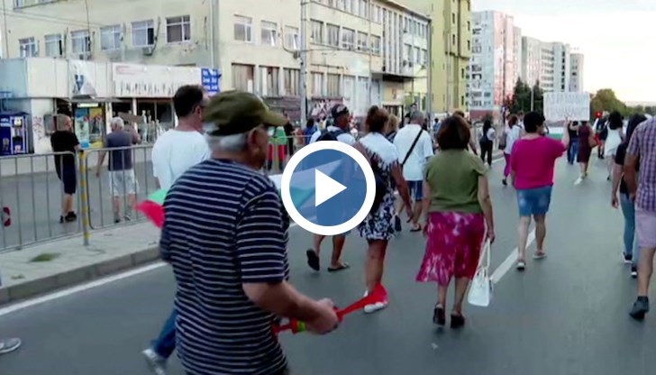 Протестиращите ще се движат към Морската градина и ще блокират кръстовищата по пътя