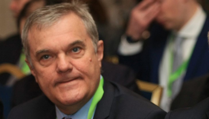 Затова премиерът е жизнено заинтересуван да няма служебно правителство, счита Петков Затова премиерът е жизнено заинтересуван да няма служебно правителство, счита Петков