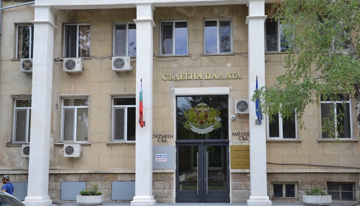 Съдът в Разград го остави в ареста Съдът в Разград го остави в ареста