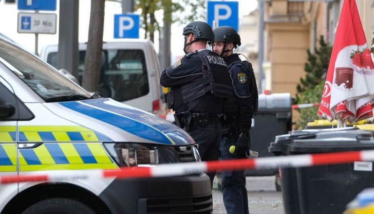 Децата са били убити от майка си, която по-късно хвърлила пред влак, но е оцеляла Децата са били убити от майка си, която по-късно хвърлила пред влак, но е оцеляла