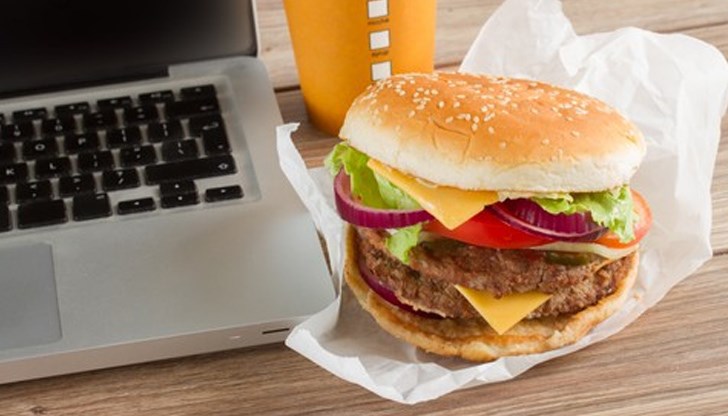 Проверките на инспекторите на „Фискален контрол“ продължават както на място в заведенията, така и чрез онлайн поръчки Проверките на инспекторите на „Фискален контрол“ продължават както на място в заведенията, така и чрез онлайн поръчки