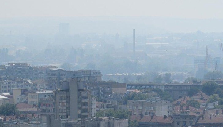 Причината за неприятните миризми била третиране на следжътвени остатъци в Румъния