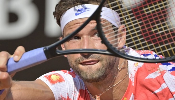 Първата ни ракета напомни за най-добрите си дни на корта като показа много прецизна и разнообразна игра, с която не остави никакви шансове на своя опонент Първата ни ракета напомни за най-добрите си дни на корта като показа много прецизна и разнообразна игра, с която не остави никакви шансове на своя опонент