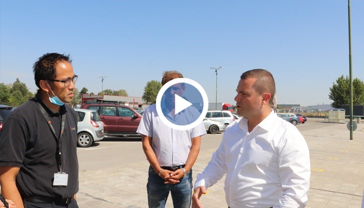 Това, което Вие трябва да направите оттук насетне, е да не се отварят повече производствените помещения, да ни обясните въведени ли са в експлоатация филтрите и защо тази миризма се стели в града, заяви кметът на Русе