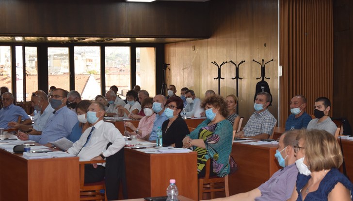 Приеха единодушно декларация за решаване на проблемите, която ще бъде изпратена до Министерския съвет и до Министерството на околната среда и водите