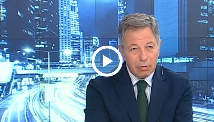 Недопустимо е органите на реда да носят боксове и специални нашивки, заяви ген. Румен Миланов