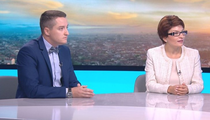 Божанков: "Предимството на машините е, че те елиминират недействителния вот, който в България е в огромен обем"