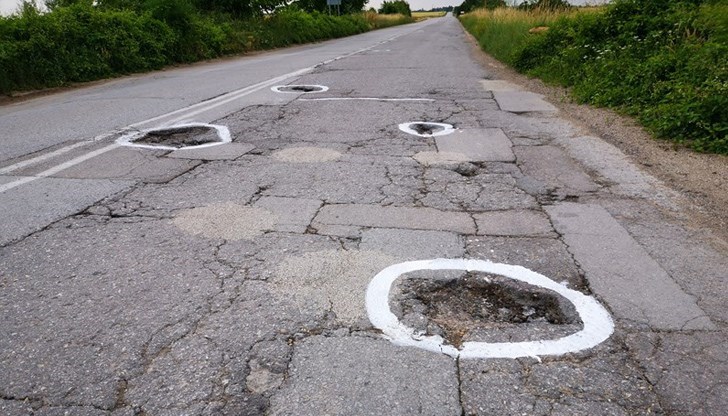 Предстои проектиране и изпълнение на работните проекти за магистралата Русе - Велико Търново Предстои проектиране и изпълнение на работните проекти за магистралата Русе - Велико Търново