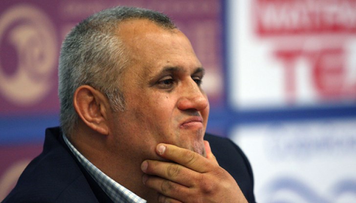 Малкият ми син беше наритан, мен бе блъскаха, коментира още Петя Стоянова