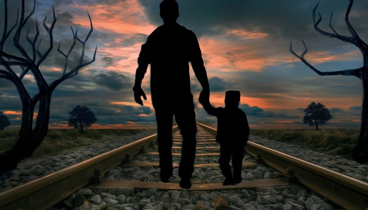 Насилникът отвлича детето, за  да принуди жената да се върне при него