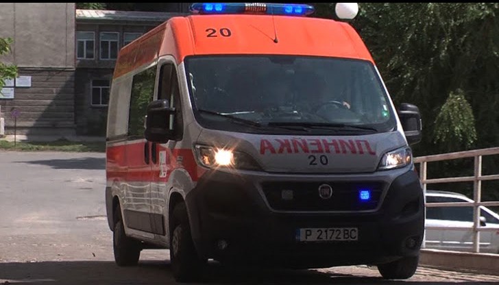 След преглед пострадалите жена и момиче са били освободени за домашно лечение След преглед пострадалите жена и момиче са били освободени за домашно лечение