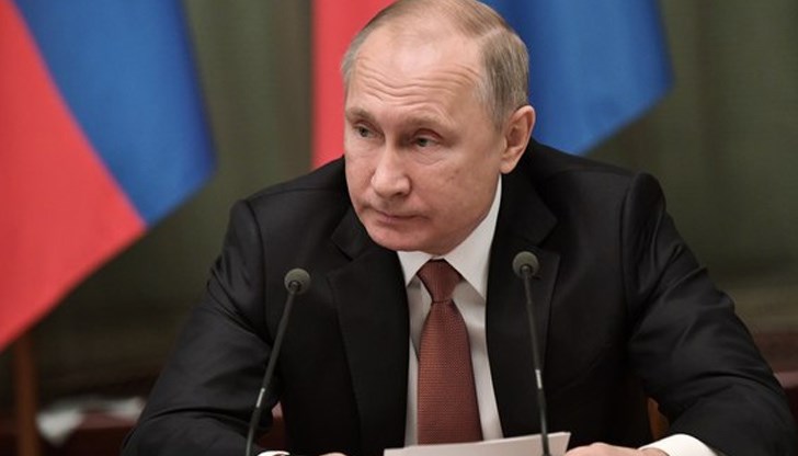 Миналата седмица руската здравна агенция "Роспотребнадзор" съобщи, че EpiVacCorona - втората руска ваксина срещу COVID-19, разработена от Държавния руски център за изследвания по вирусология и биотехнология "Вектор", ще бъде регистрирана около 15 октомври Миналата седмица руската здравна агенция "Роспотребнадзор" съобщи, че EpiVacCorona - втората руска ваксина срещу COVID-19, разработена от Държавния руски център за изследвания по вирусология и биотехнология "Вектор", ще бъде регистрирана около 15 октомври